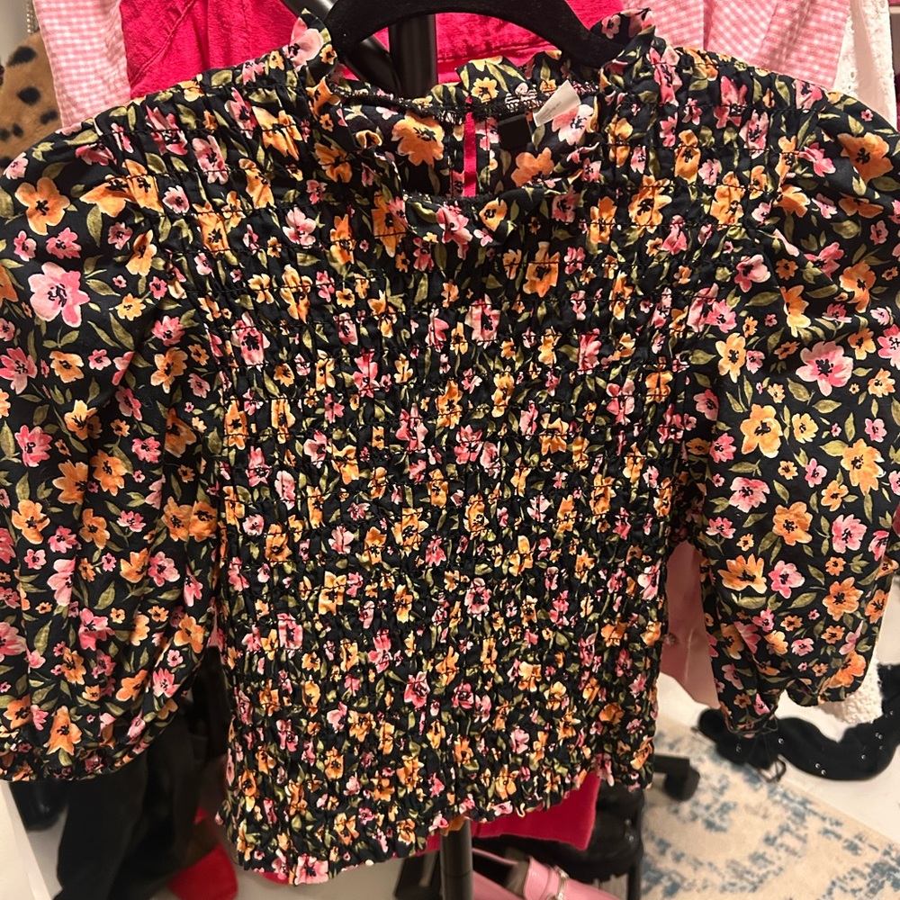 Divided Floral Blouse - Black and Pink